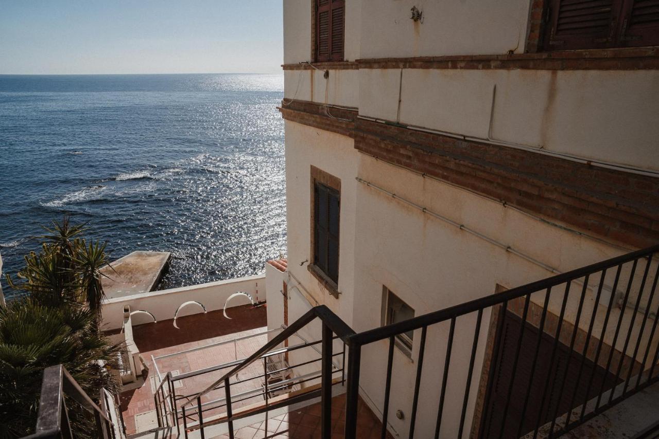 Be Your Home - Appartamento 4 Camere Sul Mare Scesa Al Mare Privata Santa Marinella Exterior foto
