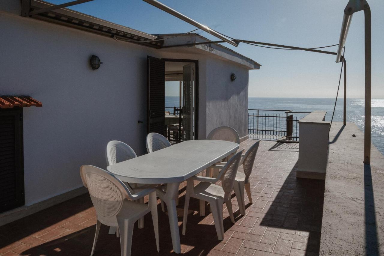 Be Your Home - Appartamento 4 Camere Sul Mare Scesa Al Mare Privata Santa Marinella Exterior foto