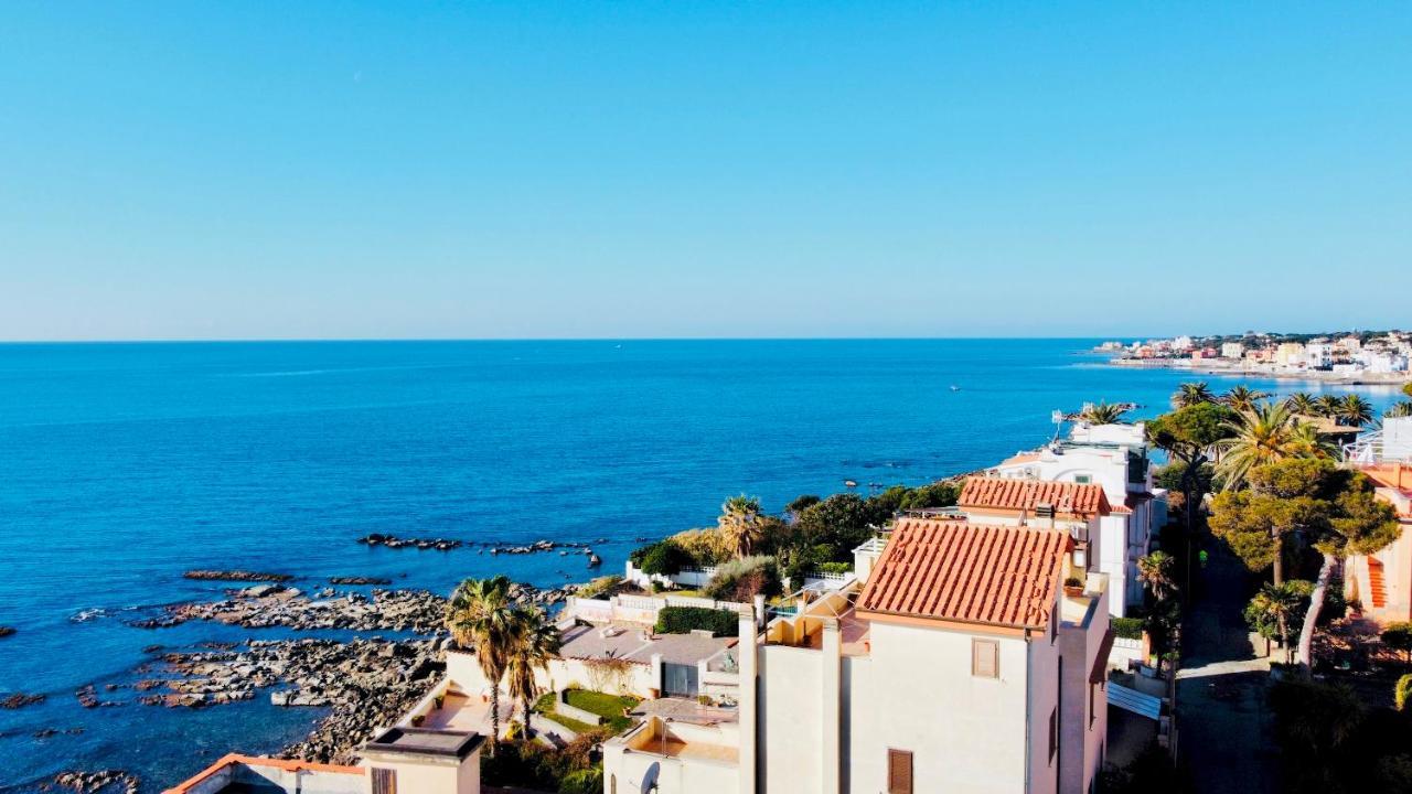 Be Your Home - Appartamento 4 Camere Sul Mare Scesa Al Mare Privata Santa Marinella Exterior foto
