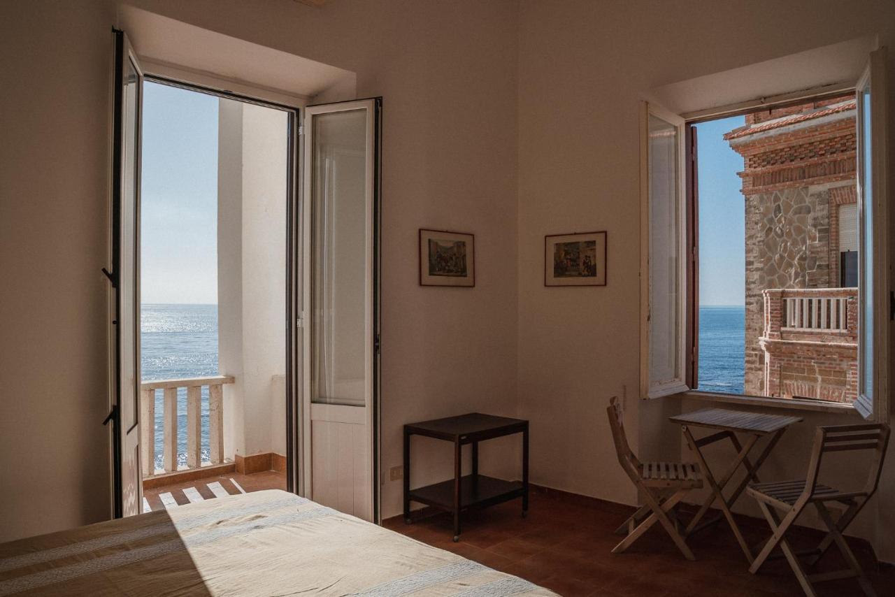 Be Your Home - Appartamento 4 Camere Sul Mare Scesa Al Mare Privata Santa Marinella Exterior foto